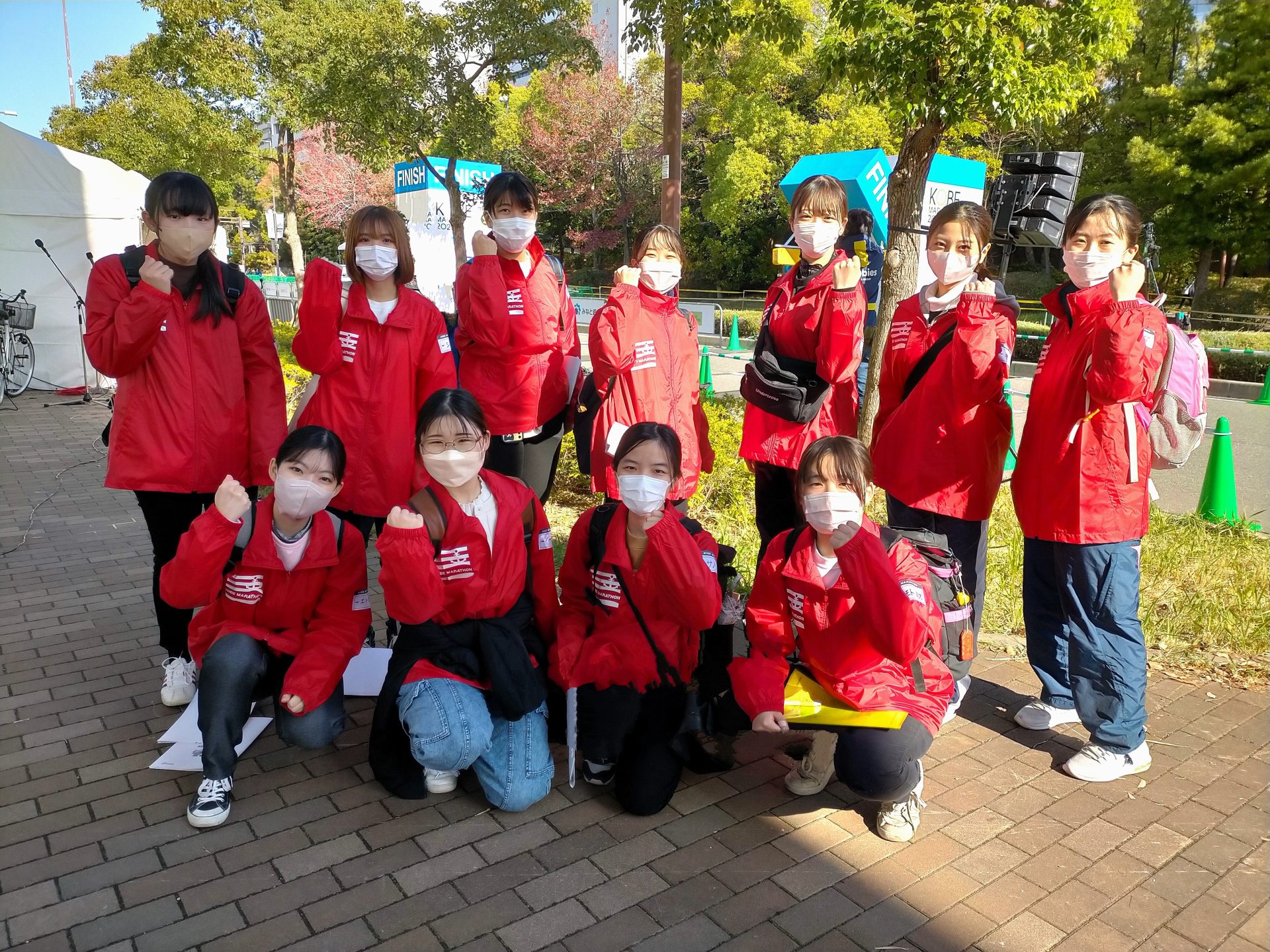 神戸マラソン2023に本学の学生がボランティアとして参加しました！